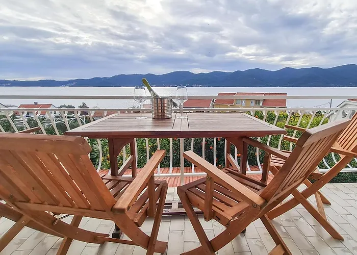 شقة Sea-view Klara -